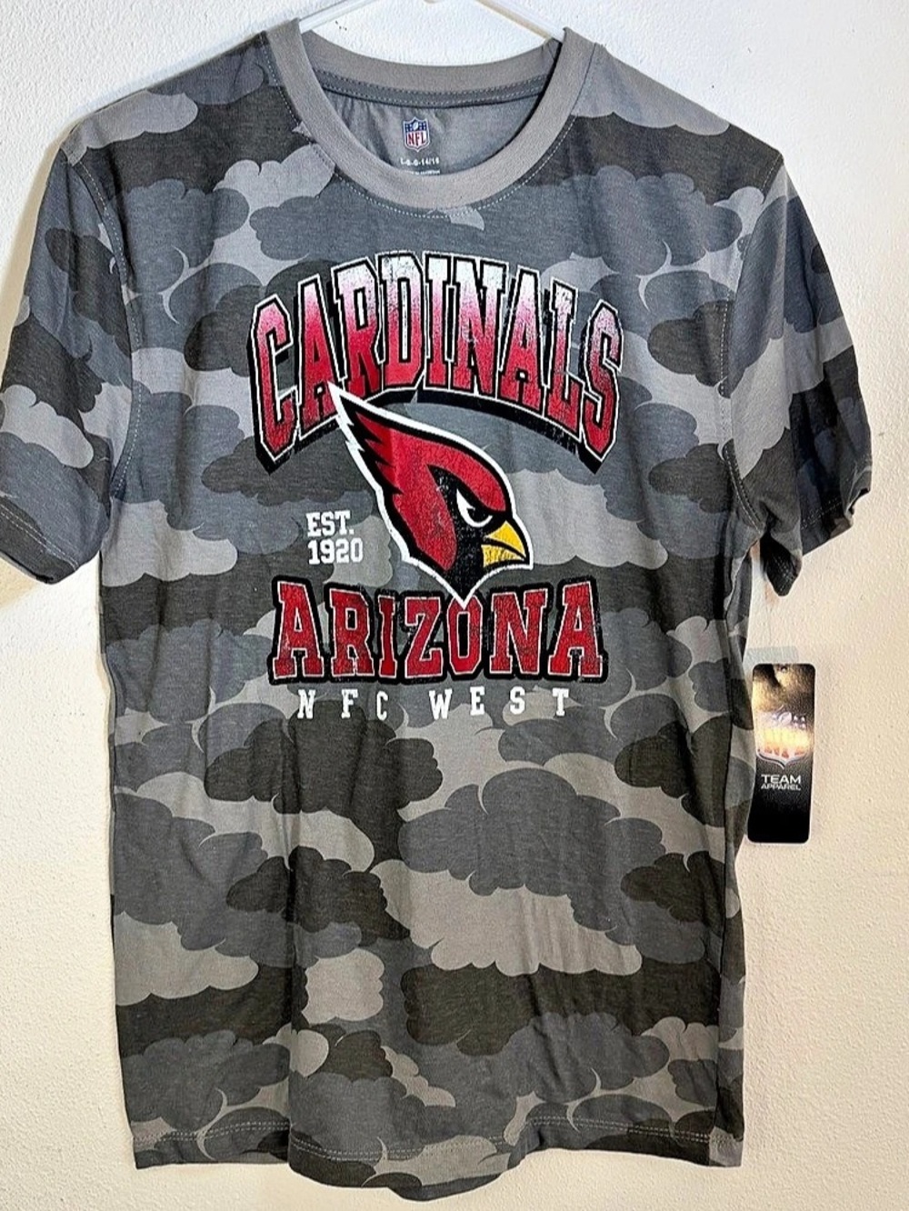 NFL Arizona Cardinals Camo Short Sleeve Tee Gray & Red Size Youth L 14/16 NWT